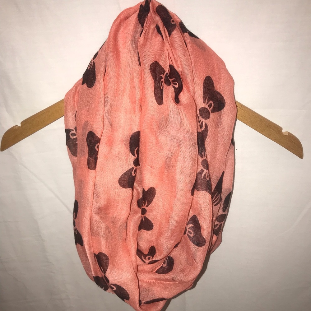 SUPER CUTE INFINITY SCARF